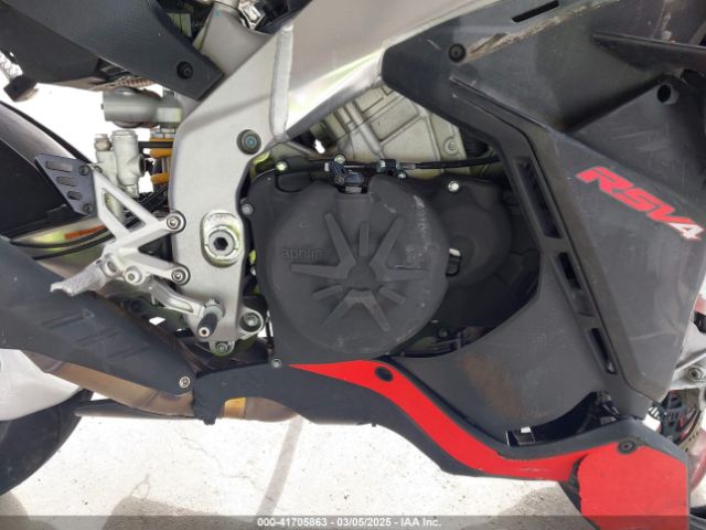 2023 APRILIA RSV4 ZD4KYUA0XPS000761 Photo 7