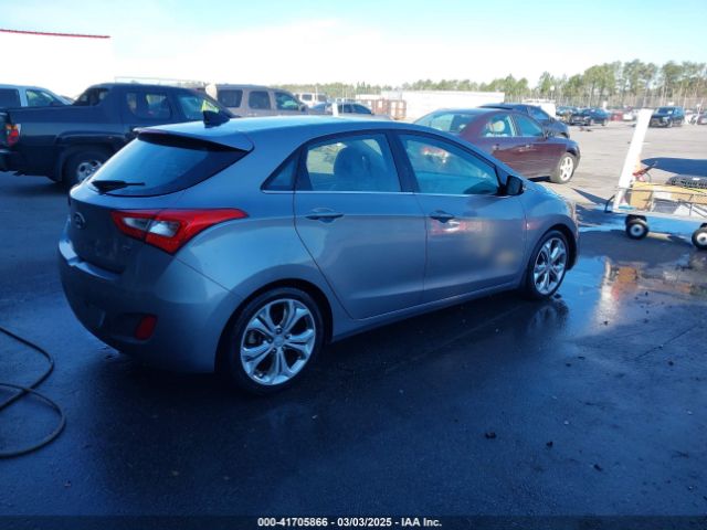 KMHD35LH1EU162934 Hyundai Elantra Gt Base W/blue