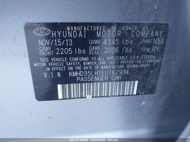 KMHD35LH1EU162934 Hyundai Elantra Gt Base W/blue