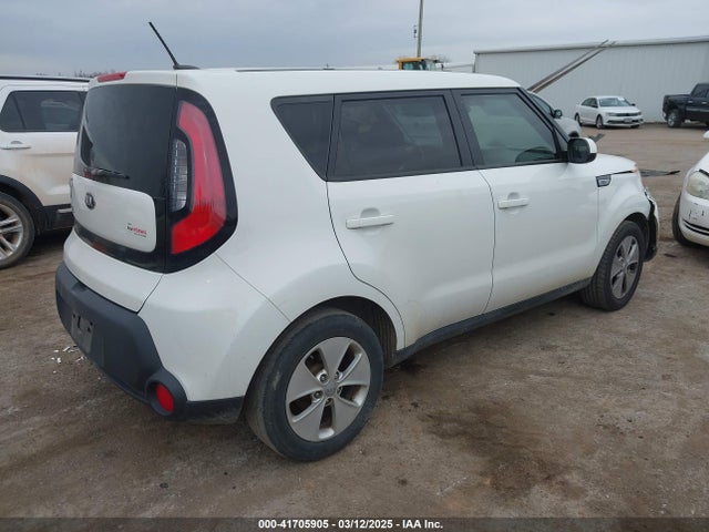 KNDJN2A25F7800777 KIA Soul