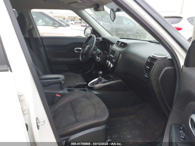 KNDJN2A25F7800777 KIA Soul