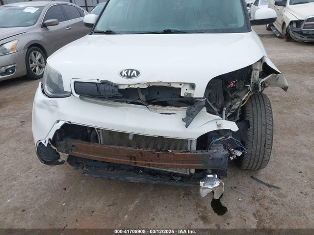 KNDJN2A25F7800777 KIA Soul