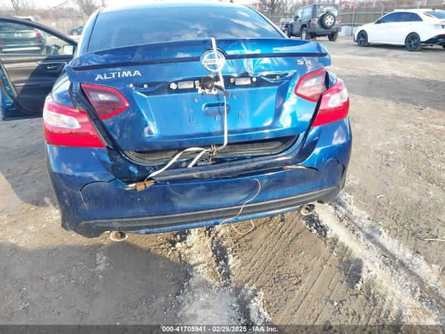 1N4AL3AP2HN311779 Nissan Altima 2.5 Sr