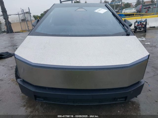 7G2CEHED8SA059806 Tesla Cybertruck All-wheel Drive