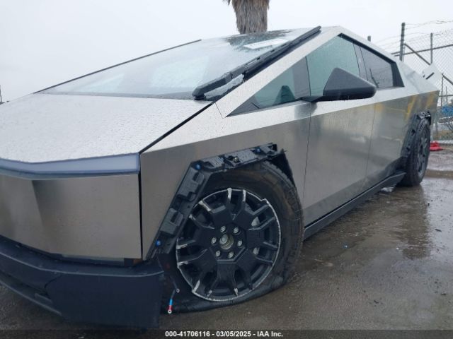 7G2CEHED8SA059806 Tesla Cybertruck All-wheel Drive