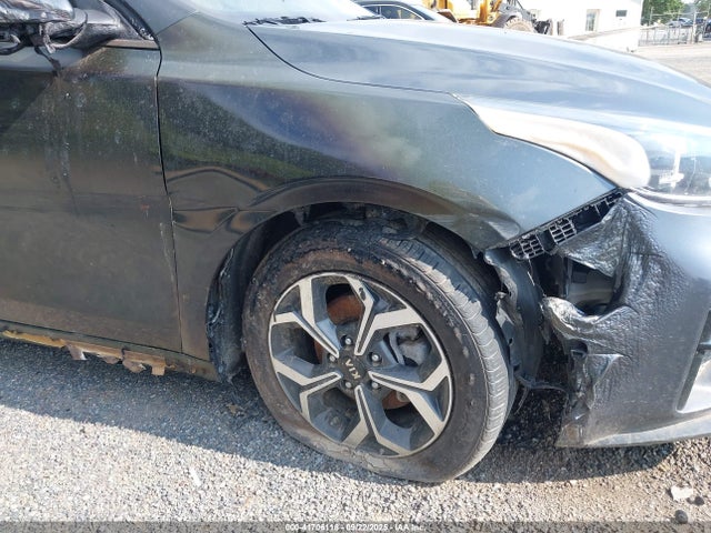41706118 :رقم المزاد ، 3KPF24AD7ME271180 vin ، 2021 Kia Forte Lxs مزاد بيع