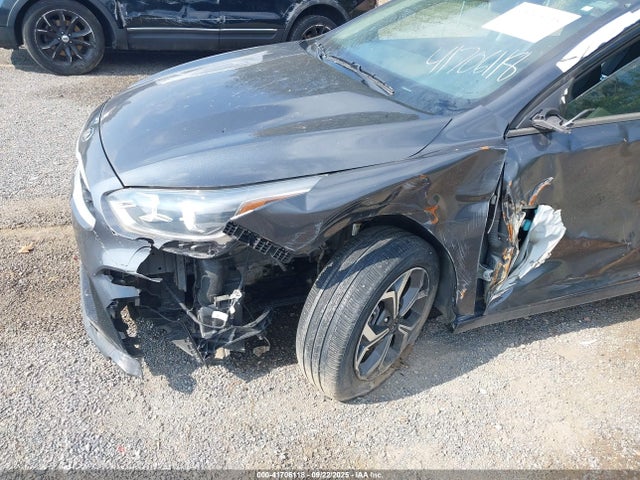 41706118 :رقم المزاد ، 3KPF24AD7ME271180 vin ، 2021 Kia Forte Lxs مزاد بيع