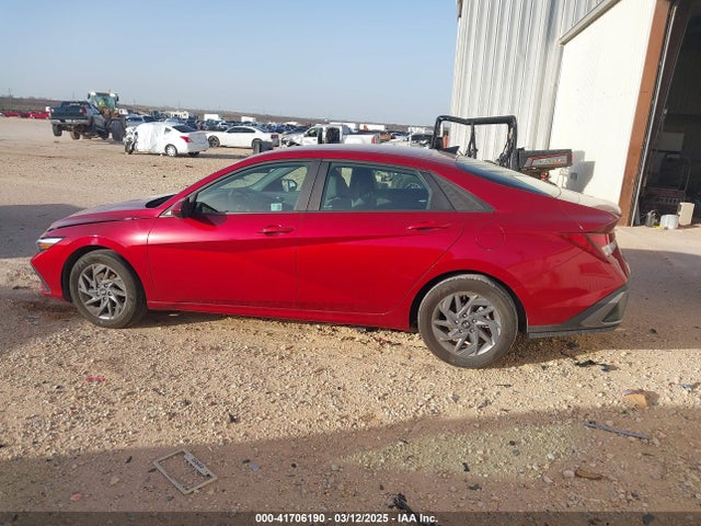 Hyundai ELANTRA SEL 2024 KMHLM4DG5RU724784 Image 13