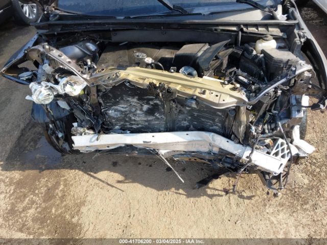 5TDJZRFH0JS528664 Toyota Highlander Xle