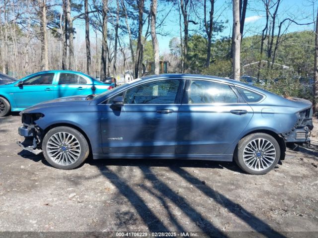 3FA6P0RUXJR151320 Ford Fusion Hybrid Titanium