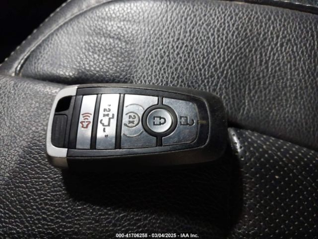 1FTEW1E43KKE79396 Ford F-150 Lariat