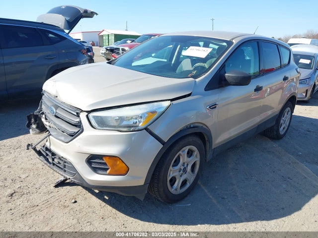 Ford ESCAPE S 2017 1FMCU0F74HUC18500 Image 2