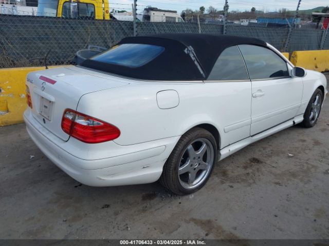 2002 MERCEDES-BENZ CLK 430 WDBLK70G02T104680 Photo 3