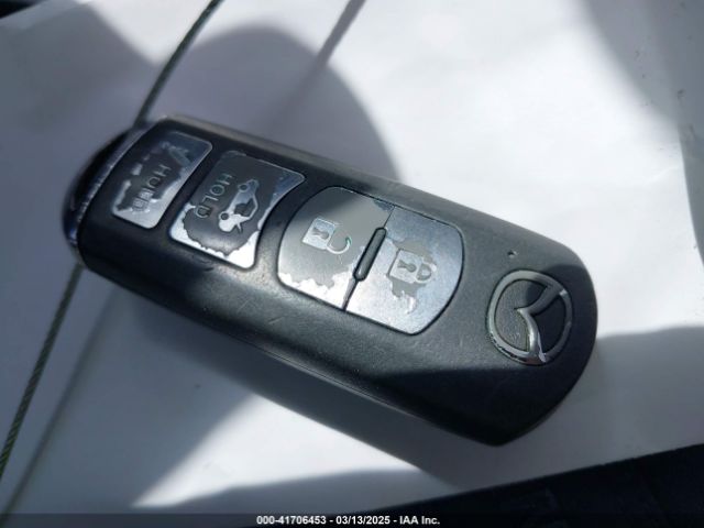 3MZBM1U7XFM158584 Mazda MAZDA3