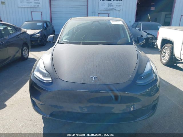 7SAYGDED2SF228414 Tesla Model Y Long Range Dual Motor All-wheel Drive