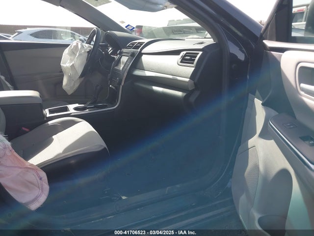 4T1BF1FK9HU321587 Toyota CAMRY SE