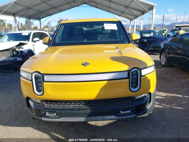 Rivian R1t Adventure 2022 7FCTGAAA2NN005811 Image 12