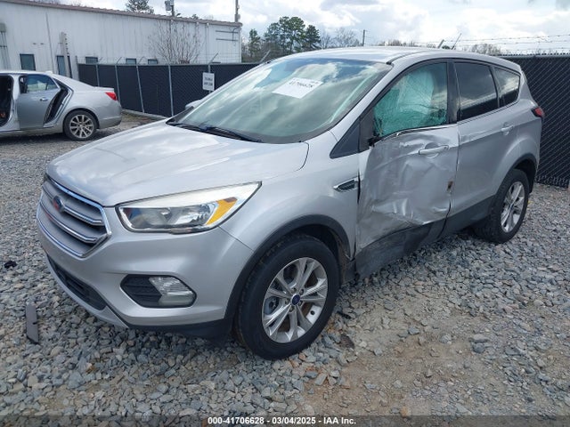 1FMCU9GD6HUE55482 Ford ESCAPE SE