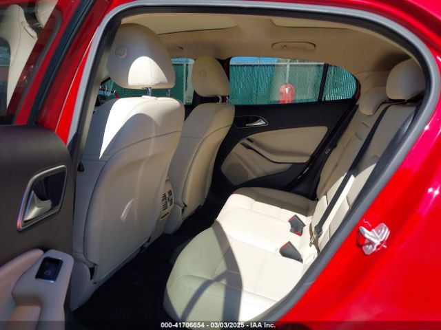 WDCTG4EB1JJ453883 Mercedes-Benz GLA 250