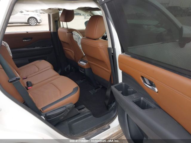 5N1DR3DG7RC302926 Nissan Pathfinder Platinum Fwd