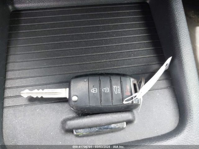 KNAFK4A67G5571834 KIA FORTE LX