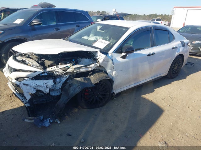 Toyota CAMRY SE 2022 4T1T11AK2NU705586 Image 2
