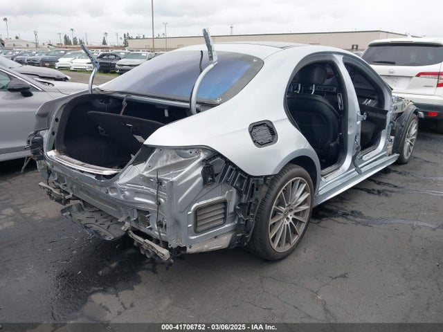 W1K6G7GB2MA019287 Mercedes-Benz m176