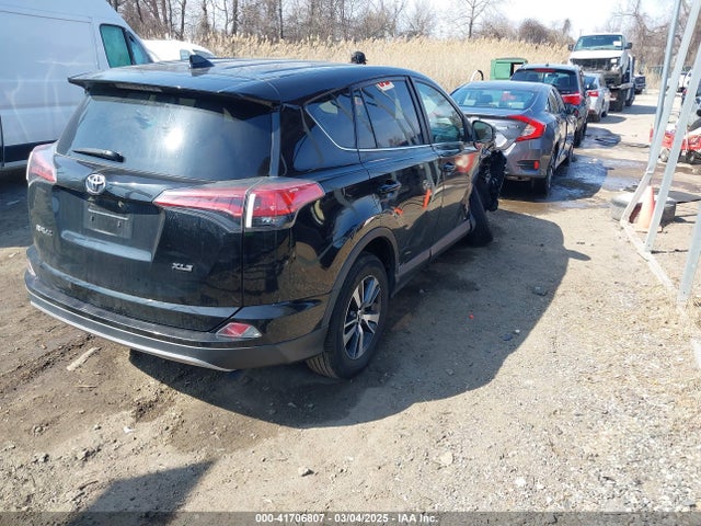 Toyota Rav4 Xle 2018 2T3WFREV6JW477658 Image 4