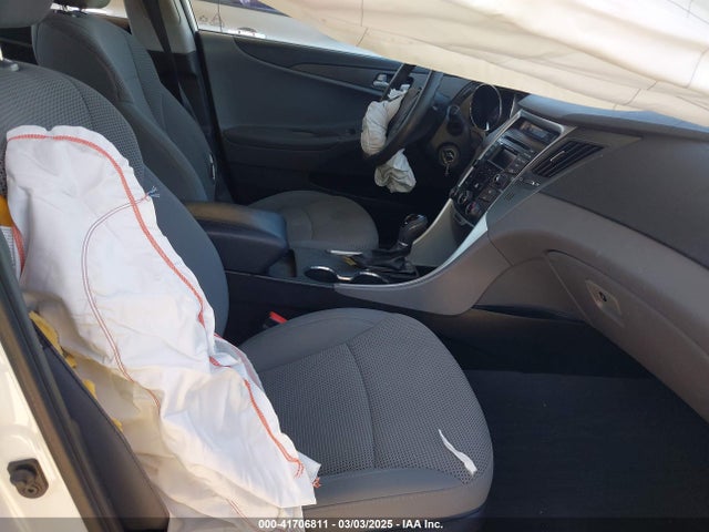 5NPEB4AC5EH869252 Hyundai SONATA GLS