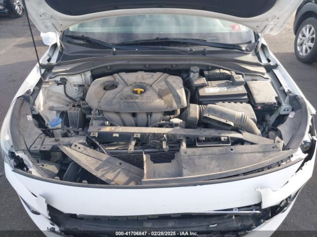 KMHH35LE7KU090303 Hyundai ELANTRA GT
