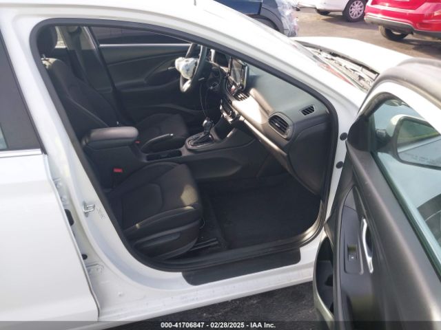 KMHH35LE7KU090303 Hyundai ELANTRA GT