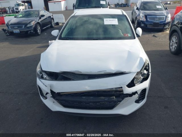 KMHH35LE7KU090303 Hyundai ELANTRA GT