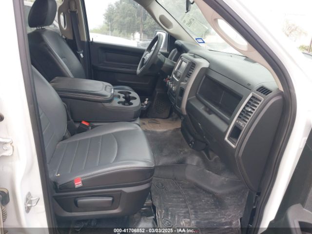 1C6RR7FT8MS555979 RAM 1500 Classic Tradesman  4x4 6'4 Box