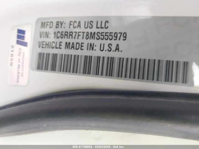 1C6RR7FT8MS555979 RAM 1500 Classic Tradesman  4x4 6'4 Box