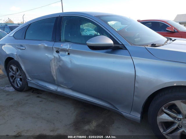 1HGCV1F16JA138577 Honda ACCORD LX