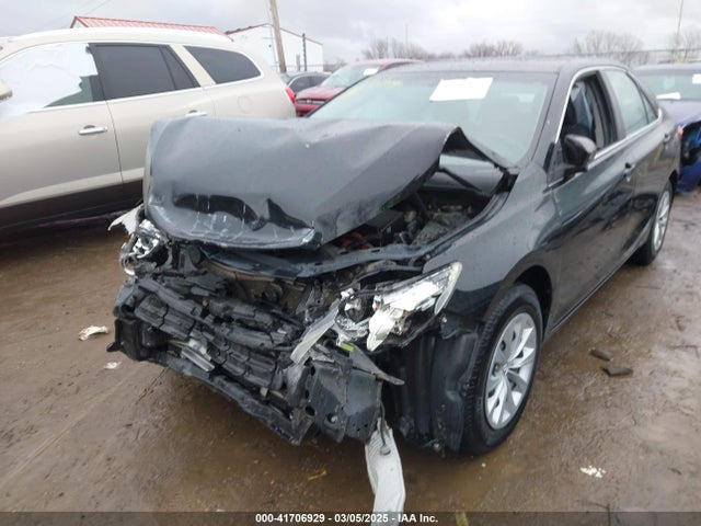 4T1BF1FKXFU475318 Toyota CAMRY LE