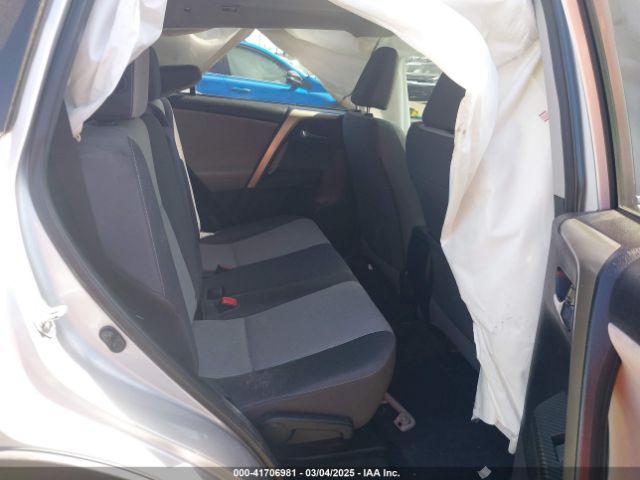 2T3WFREV3FW170553 Toyota Rav4 Xle