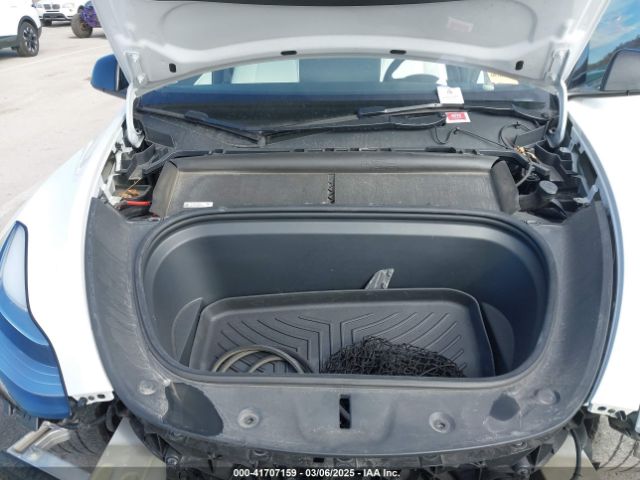 2021 TESLA MODEL Y 5YJYGDEE0MF287678 Photo 9