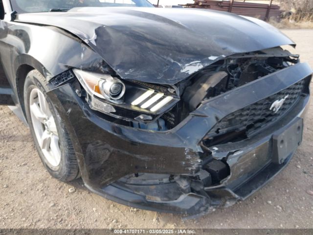 1FATP8EM8F5338590 Ford Mustang V6