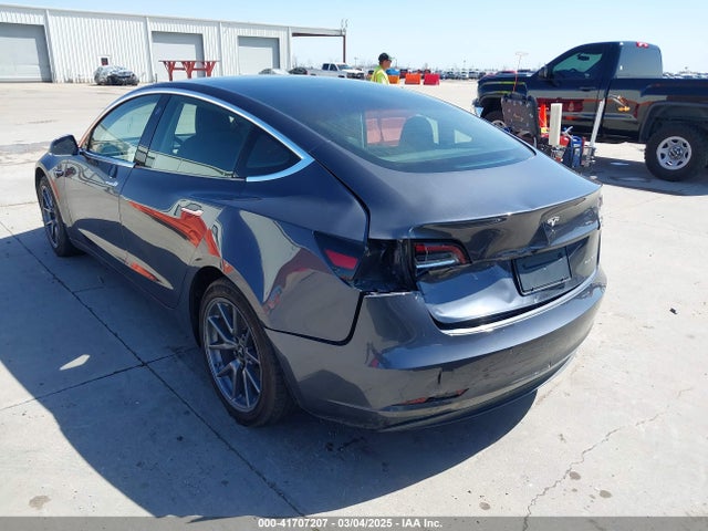 2019 TESLA MODEL 3 5YJ3E1EB8KF451924 Photo 2
