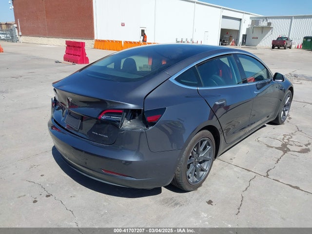 2019 TESLA MODEL 3 5YJ3E1EB8KF451924 Photo 3