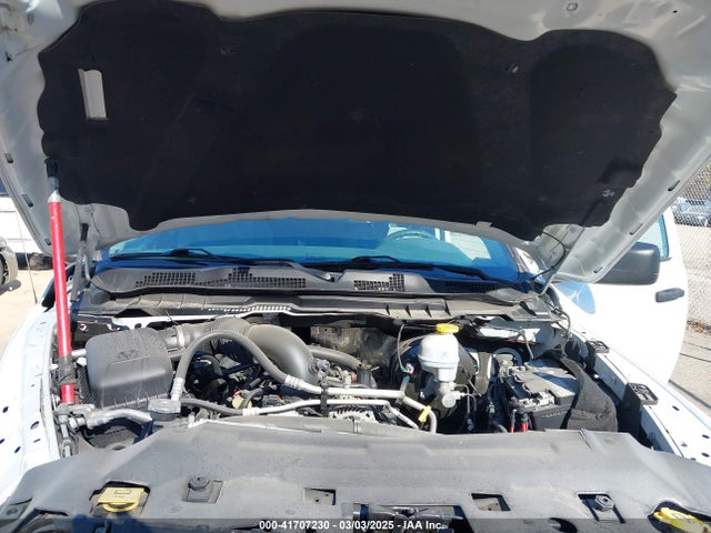 3C6JR6DT8LG272093 RAM 1500 Classic Tradesman  4x2 8' Box
