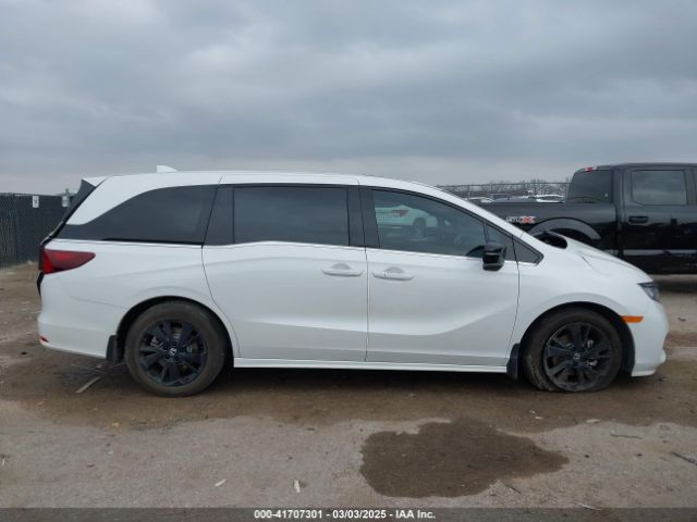 5FNRL6H72RB008862 Honda Odyssey Sport