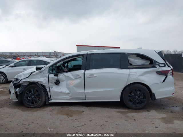 5FNRL6H72RB008862 Honda Odyssey Sport