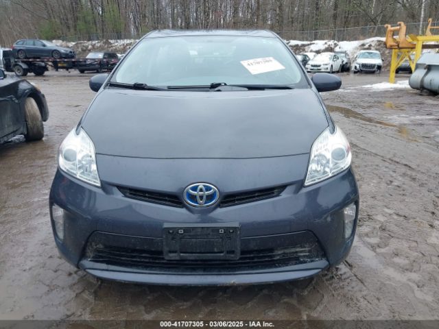JTDKN3DU6F0476903 Toyota Prius Two