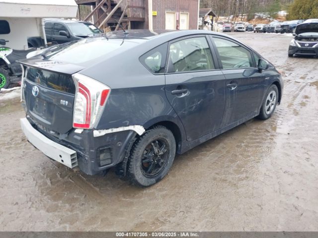 JTDKN3DU6F0476903 Toyota Prius Two