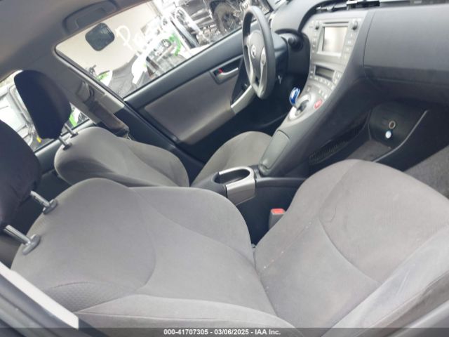 JTDKN3DU6F0476903 Toyota Prius Two