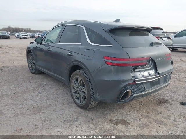 Genesis Gv70 2.5t Awd 2022 KMUMADTB2NU065058 Image 3