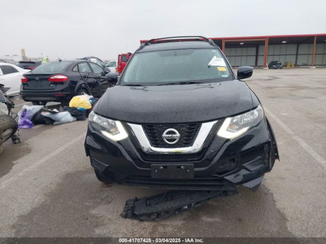 5N1AT2MV5HC825096 Nissan ROGUE SV