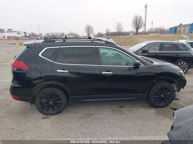5N1AT2MV5HC825096 Nissan ROGUE SV